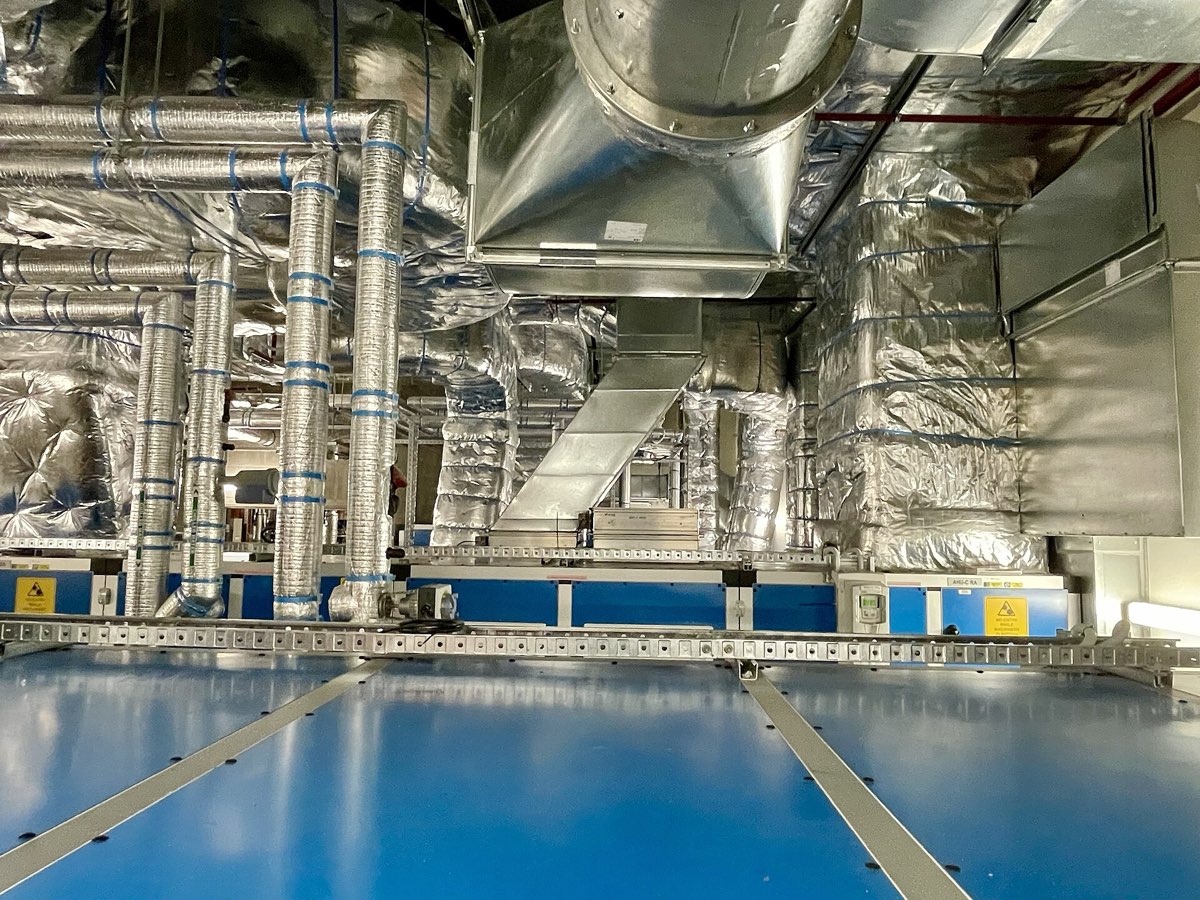 Insulated air conditioning ductwork in a plant room